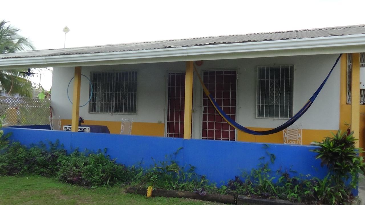Hacienda Tropical Guest House Belmopan Exterior foto